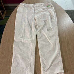 Chico's So Slimming Girlfriend Crop Pants Chico's Size 1.5 US Size 10 White